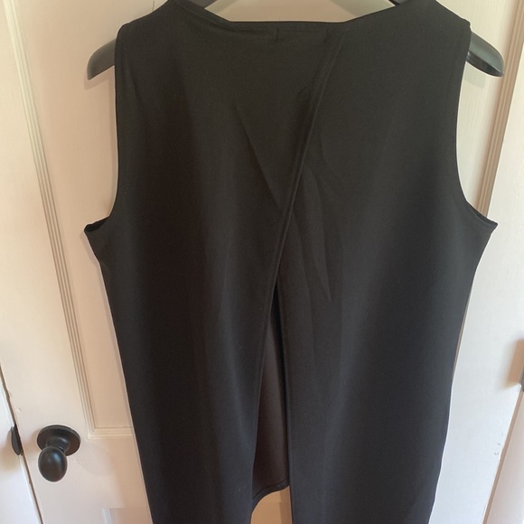 Multi-length top with open back - Picture 5 of 8